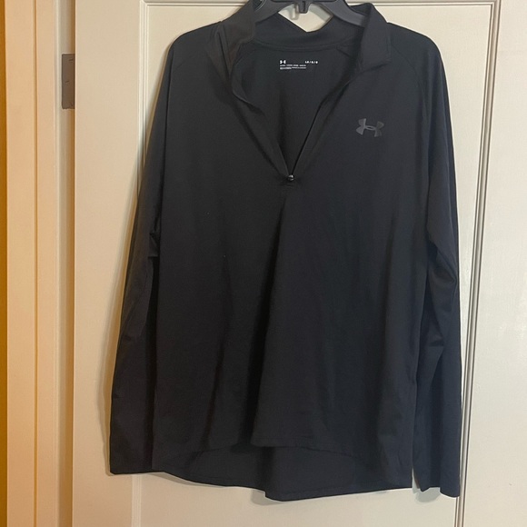 Under Armour Tops - Under Armor pull over. Black. Loose fit.